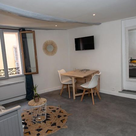 Studio Cosy Dans Centre Historique Avec Parking Apartment กราส ภายนอก รูปภาพ