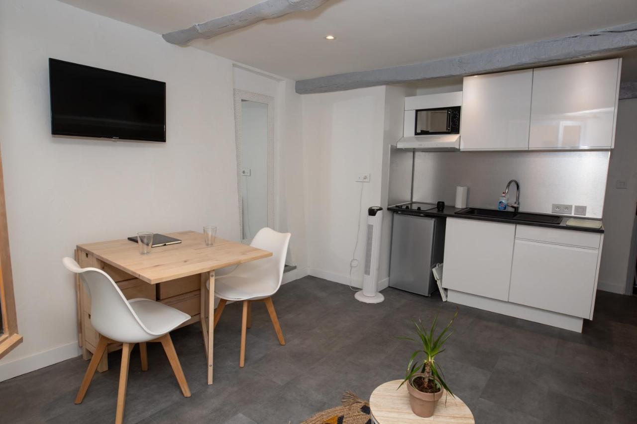 Studio Cosy Dans Centre Historique Avec Parking Apartment กราส ภายนอก รูปภาพ