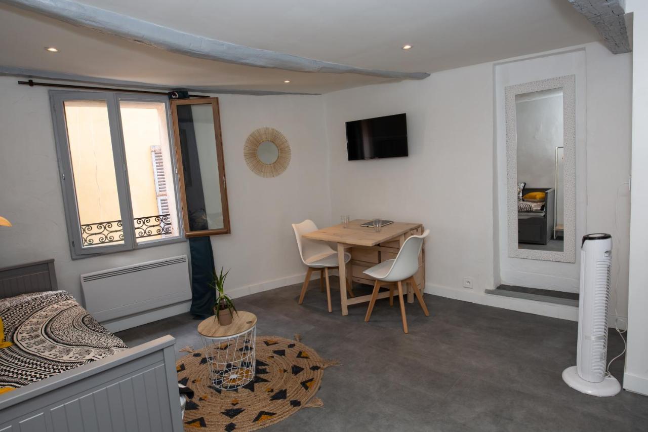 Studio Cosy Dans Centre Historique Avec Parking Apartment กราส ภายนอก รูปภาพ