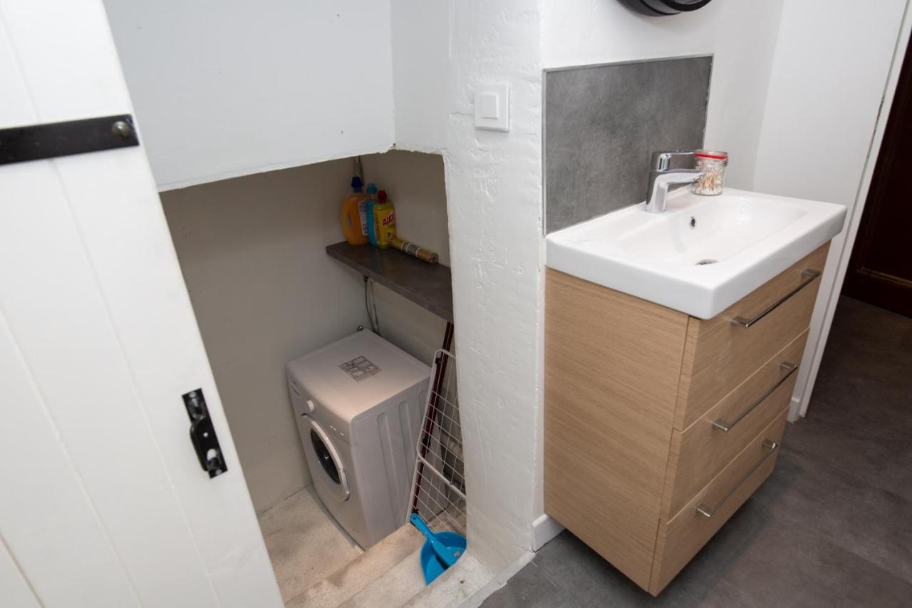 Studio Cosy Dans Centre Historique Avec Parking Apartment กราส ภายนอก รูปภาพ
